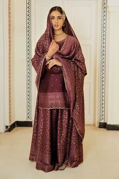 Shop for Safaa Wine Vegan Silk The Maham Kurta Gharara Set for Women Online at Aza Fashions Gharara Pants, Sharara Pants, Paisley Motifs, Short Kurta, Scalloped Border, Short Shirt, Sharara Set, Buy Wine, Short Shirts