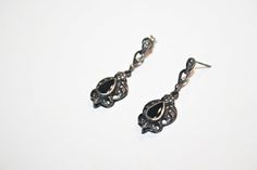 Gorgeous art deco style earrings with onyx. Good condition, minor wear commensurate to age. One is missing a stud back. See photos for measurements. Hallmarked on backs. Sodalite Necklace, Plastic Jewelry, Scottsdale Az, Antique Metal, Filigree Ring, Gorgeous Art, Style Earrings, Art Deco Style, Antique Rings