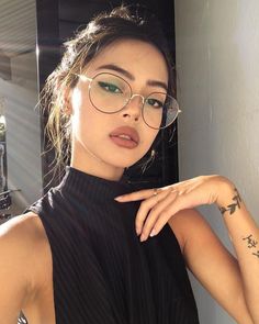 Glasses Aesthetic, Lily Maymac, Glasses Makeup, 90's Fashion, New Glasses, Wearing Glasses