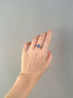 ♥ 2.3ctw Blue Purple Bi-Color Sapphire Engagement Ring 14K Gold ♥ Ring size: US 7 (Free resizing up or down 2 sizes) ♥ Material: 14K Gold ♥ Gemstone: Earth-mined center sapphire (1.45ct) and side sapphires (0.85ctw)