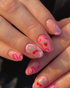 20 Best Short Summer Nail Designs to Inspire You Kutek Disney, Summery Nails, Cute Summer Nails, Short Nail, Short Nail Designs, Floral Nails