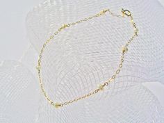 White Pearl Anklet, Bridesmaid Anklet, 14k Gold Fill, Sterling Silver, Dainty Freshwater Pearl Ankle Bracelet, Wedding Anklet, Bridal Gift https://etsy.me/2nbTTdZ  #jewellery #anklet #white #whitepearlanklet #bridesmaidgift #weddingjewelry #beachanklet Pearl Ankle Bracelet, Wedding Anklets, Pearl Anklet, Beach Anklets, White Freshwater Pearl, 925 Sterling Silver Chain, Anklet Jewelry, Ankle Bracelets, Bridal Gifts