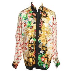 GIANNI VERSACE Corals silk shirt Size. M Made in Italy Very good condition Gianni Versace, Silk Shirt, Versace, Women's Fashion, In Italy, Coral, Fashion Outfits, Italy, Silk