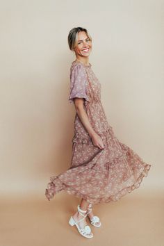 Mauve Dress Outfit, Mauve Outfit, Outfit Modest, Drawings Tutorials, Church Fits, Anthropologie Style, Modest Bridesmaid Dresses, Mauve Dress, Exclusive Dress