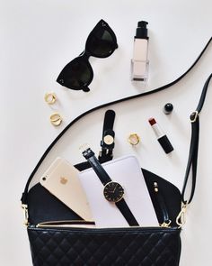 Accessoires femme : comment bien les porter pour avoir du style ? Vietnam Packing List, Vestiti In Jeans, Mode Tips, Blazer Outfit, Blogger Tips, Trik Fotografi, Miss Dior, Chloe Drew