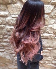 The Best Balayage Looks To Look Fabulous Curly Hair Coloring, Gold Ombre Hair, Rose Gold Hair Brunette, Blonde Ombre Hair, Gold Hair Colors, Hair Color Rose Gold, Colored Hair Tips, Colored Curly Hair