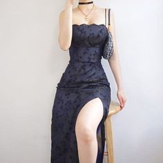 Dark Blue Vintage Prom Dress, Aesthetic Prom Dress Vintage, Retro Prom Dresses, Retro Muse, Green Mesh Dress, Vintage Prom Dresses 90s, Vintage Dresses Prom, Gaun Koktail