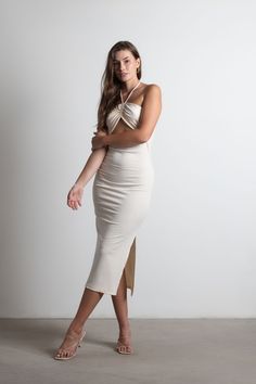 A cute birthday dress that is fashionably original. The Ivory Cut Out Ruched Midi Birthday Dress that is easy to wear and hard to resist. Shop TOBI dresses, birthday dresses, ruched midi dresses, and cut out midi dress for celebrating your special day. Midi Birthday Dress, Holiday Formal Dresses, Birthday Dress 21st, Birthday Dress Women, Casual Chic Spring, Elegant Bridesmaid Dresses, Resort Vacation, Ruched Midi Dress, Long Sleeve Sweater Dress