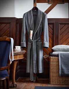 Fox Brothers Chalk Windowpane Dressing Gown, in collaboration with Budd of Mayfair. 1970s Men, Wainscoting Styles, White Wainscoting, Diy Wainscoting, Berlin Design, Men's Robes, Dressing Gown, Classic Man, Men Winter