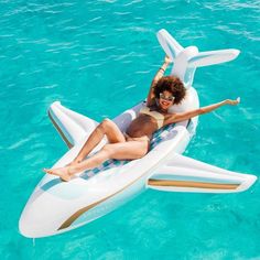 Summer Pool Floats, Private Jet Plane, Flamingo Pool Float, Cool Pool Floats, Pool Floats For Adults, Pool Floaties, Luxury Private Jets, Inflatable Pool Floats, Giant Inflatable