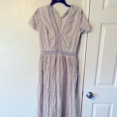 Beautiful Detailed Gray Lacey Formal Maxi Dresses. Silver Maxi Dress For Summer Wedding, Silver Short Sleeve Dress For Spring, Elegant Gray Dress For Brunch, Silver Maxi Dress For Spring Formal, Spring Formal Silver Maxi Dress, Silver Lace Dress For Spring, Silver Spring Wedding Maxi Dress, Spring Wedding Silver Maxi Dress, Velvet Maxi Dress