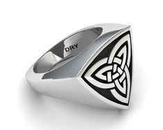 Stunning sterling silver triquetra Celtic ring. This is a solid triangle-shaped ring with 20 millimeters wide. This model can be customized at your desire like for example a differnt width. Free engraving. Free shipping. -Silver 925 -Frontal Width 20mm -Free Shipping Silver Triangle Rings For Gifts, Silver Triangle Rings For Gift, Celtic Ring, Celtic Rings, Elegant Ring, Couple Rings, Natural Emerald, Celtic Knot, Treat Yourself