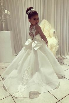 Flower Girl Dresses Lace, Bridal Lounge, Flower Girl Dresses Champagne, Dresses Champagne, Cheap Flower Girl Dresses, Princess Flower Girl Dresses, Wedding Dress Guide