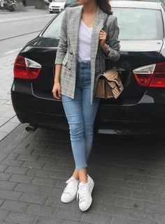 Checked Blazer Outfit, Blazer Outfits Casual, Blazer Outfits For Women, Western Wear Outfits, Outfit Jeans, Checked Blazer, Business Outfit, Casual Work Outfits, Mode Inspo