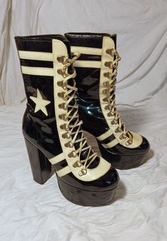 Vintage Lace-up Platform Boots by Terry de Havilland, Cobbler to the Stars | eBay Space Boots, Terry De Havilland, Converse Boots, Magic Shoes, Character Clothes, Goth Boots, Platform Design, Punk Vintage, High Fashion Outfits