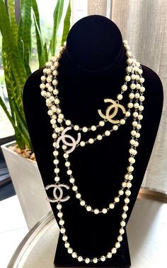 This 60” real pearl necklace can be wrapped up to 3 times , worn long or short ! It’s designer inspired with the vintage buttons from designer collection. It is also shown with a shorter 18” layered necklace this can be ordered in silver tone or gold . Vintage Chanel Jewelry, Repurposed Necklace, Necklace Outfit, Real Pearl Necklace, Pearl Vintage, Chanel Pearls, Chanel Necklace, Vintage Repurposed, Button Necklace