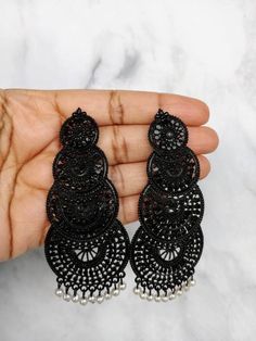 Check out this item in my Etsy shop https://www.etsy.com/listing/894250170/oxidized-black-metal-jhumka-earring Black Jhumka, Black Indian Jewelry, Mehndi Designs Front Hand, Jhumki Earrings, Western Earrings, Gold Jewelry Sets, Bollywood Jewelry, Jhumka Earrings, Oxidised Jewellery