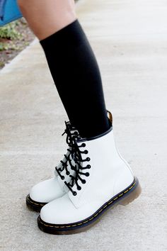 White Doc Martens. Hot Topic Clothes, Doc Marten Boot, White Boots, Grunge Style