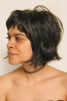 90's Inspired Razor Shag Cut Bob, shaggy haircut, short shaggy hairstyle, cute short shag hairstyle Razor Shag, Razor Cut Bob, Shaggy Haircut, Shag Hairstyle, Hairstyle Cute, Shag Cut, Trendy Bob Hairstyles, Best Bob Haircuts