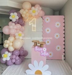 Decoration Buffet, Rainbow First Birthday, Crafts For Preschoolers, Happy Birthday Decor, Baby Birthday Decorations, Daisy Party, Dinner Party Decorations, Unisex Baby Shower, Birthday Party Theme Decorations