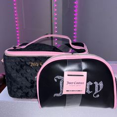 Gorgeous Rare Black Bag W Pink Trim Mini Bag Silver Bling Plush Bag Has Gold Details Juicy Couture Makeup, Makeup Bag Set, Cosmetic Train Case, Couture Makeup, Makeup Bag Essentials, Products Photography, Makeup Train Case, Silver Bling, Plush Bags