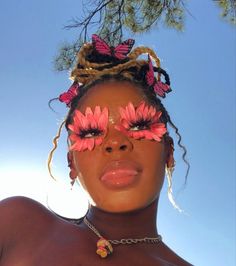 Fairy Halloween Makeup, Fairy Halloween, Flower Makeup, Halloween Makeup Ideas, Beautiful Photoshoot Ideas, Makeup For Black Skin, Creative Photoshoot Ideas, Glam Photoshoot