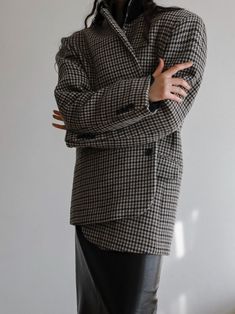 Chic, tailored jacket with button through front and button wrist cuff details. Front faux pockets. Shoulder pads. Model is in MINUSEY ONE SIZE. ✔️ Free worldwide express shipping over $100✔️ Loved by 6,500+ customers✔️ Limited edition collections, maximum style⠀⠀⠀⠀⠀⠀⠀⠀⠀Stay ahead of the trend with can’t-find-anywhere-else staples. Your closet will thank you 💕 * MINUSEY ONE SIZE = EU 34-38, US 2-6* 60% Wool / 20% Polyester / 20% Nylon* Dry clean* Made in Korea - Model Height: 172cm/5'7" (US2, EU34) Luxury Wool Houndstooth Suit, Tailored Tweed Blazer For Work, Tweed Blazer With Welt Pockets For Work, Tweed Blazer With Lapel Collar For Work, Tweed Notch Lapel Jacket With Button Cuffs For Work, Notch Lapel Tweed Jacket With Button Cuffs For Work, Single Breasted Tweed Blazer For Work, Workwear Tweed Jacket With Lapel Collar And Button Cuffs, Plaid Outerwear With Button Cuffs For Work