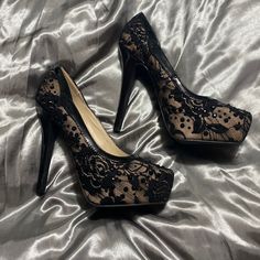 Never Worn Still In Original Box A Box Is A Little Beat Up But The Shoes Are In Perfect Condition Black Heels Amazon, Masquerade Ball Shoes, Black And White Wedding Shoes, Black Gothic Heels, Emo Heels, Masquerade Shoes, Gothic Wedding Shoes, Vampire Shoes, Wedding Heels Black