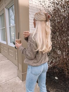 Blonde Hair Shades, Healthy Hair Tips, Hair Shades, Platinum Blonde Hair, Long Blonde, Haircuts For Long Hair