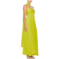 Strapless Pleated Maxi Dress : Elasticity: Slight Stretchy Sleeve Style: Strapless Fabric Type: POLYESTER High-concerned Chemical: None Pattern Type: Solid Fit Type: Regular Fit Silhouette: Fit and Flare Neckline: Strapless Decoration: Backless Style: Club Dresses Length: Floor-Length Material: POLYESTER Age: MIDDLE AGE Season: Summer Closure Type: Pullover Type: Chest wrapping Material Composition: synthetic fiber Waistline: empire Sleeve Length(cm): sleeveless Craft of Weaving: TAT Profile Typ Summer Gala Pleated Strapless Dress, Pleated Strapless Dress For Summer Gala, Summer Gala Strapless Pleated Dress, Summer Pleated Strapless Party Dress, Summer Evening Strapless Pleated Dress, Chic Green Strapless Backless Dress, Summer Gala Bandeau Dress, Summer Strapless Dinner Dress, Strapless Summer Dinner Dress