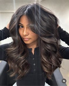 Balayage Brunette Dark, Dark Dimensional Hair, Baby Highlights Dark Hair, Rich Dark Hair, Dark Hair With Highlights And Lowlights, Soft Brunette Balayage, Balayage On Brunette, Black Hair With Lowlights, Medium Brown Balayage