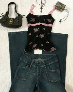 Tori Vega, Clothing Board, 2000s Outfit, Preformance Outfits, Downtown Outfits, Outfit Inspo Casual, Fits Clothes