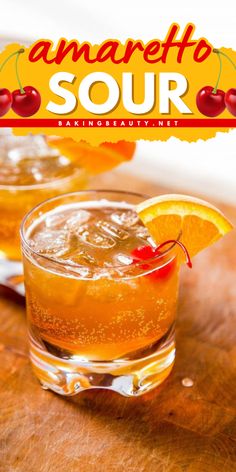 This amaretto sour cocktail is almost effortless and only requires 3 common ingredients. It is bright, refreshing, and perfect for parties. Amerreto Sour Recipes, Amaretto Sour Recipe, Amaretto Sour Cocktail, Sour Drink, Non Alcoholic Punch, Fun Drinks Alcohol