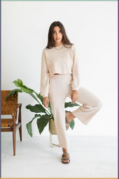 fashion Aesthetic Loungewear Outfits, Aesthetic Comfy Clothes, Matching Lounge Set Outfit, Neutral Color Aesthetic, Cream Loungewear, Best Loungewear Sets, Lounge Set Outfit, Nap Loungewear