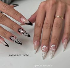 Elegant Coffin Nails, Nail Art Dessin, Butterfly Nail Designs, White Tips, Butterfly Designs, Fancy Nails Designs, Almond Nails Designs, Black Nail Designs, Black Nail