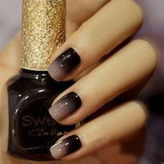 Ombre manicure Fantastic Nails, Black Ombre Nails, Unghie Sfumate, Ombre Manicure, Black Nail Art, Nail Polish Trends, Bohol, Get Nails