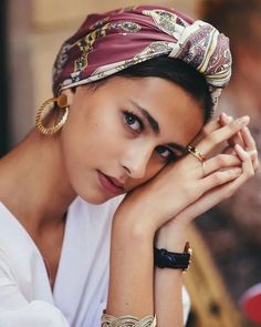 Turban Mode, Hair Scarf Styles, Mode Turban, Head Scarf Styles, Turban Style, Penteado Cabelo Curto, Hair Wraps, Copic, Headband Hairstyles