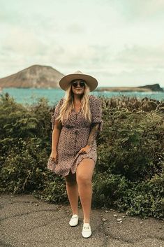 Felt Hat Outfit, White Loafers Outfit, Rose Hart, Hat Outfits Summer, Hat Outfit Summer, White Loafers