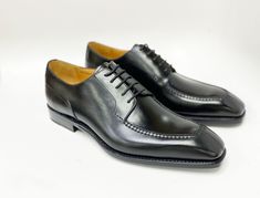 Style: 20141-2002-Black Simple, Elegant, Stunning! Completely Handmade, this Hand Burnished lace-up oxford from the Ugo Vasare collection features Goodyear Welted construction, soft Calfskin lining, cushioned insole, Split-Toe, a stitched welt and a full Leather sole! Matching Belt Available. Don't see your size? This style may be special ordered. Cordovan Shoes, Shoe Horn, Black 13, Shoe Tree, Goodyear Welt, Simple Elegant, Horse Hair, Suede Shoes, New Shoes