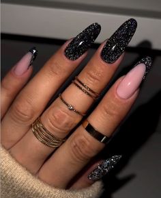 New Nails 2023, Disco Nails, Nail Courses, Milky Nails, Spring Acrylic Nails, Indigo Nails, Subtle Nails, Glow Nails, Jelly Nails