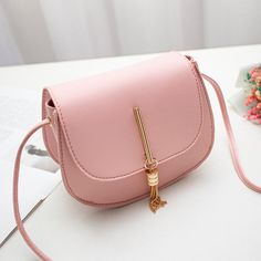 Brand Name: macrouptaShape: FLAPHandbags Type: Shoulder BagsTypes of bags: Shoulder BagsOrigin: CN(Origin)Main Material: PUClosure Type: HaspHardness: SOFTExterior: NONEStyle: FashionModel Number: K322Lining Material: Synthetic LeatherOccasion: VersatileGender: WOMENPattern Type: SolidNumber of Handles/Straps: SingleInterior: Cell Phone PocketDecoration: TasselItem Type: HandbagsSize: 18X13X8cm (L x H x W)bag 1: crossbody bags for womenbag2: women messenger bagsbag3: small bags for women Women Sling Bag, Women Crossbody Bag, Tassels Fashion, Round Bag, Tassel Bag, Designer Crossbody Bags, Designer Shoulder Bags, Shoulder Messenger Bag, Womens Crossbody Bag