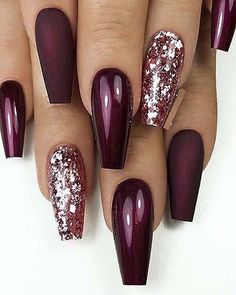 #nailaddict #naillove #nailstagram #nailspiration #nailsonfleek #nailstyle #nailpolish #nailobsessed #nailcommunity #nailjunkie #nailenvy Winter Nail Ideas, Nails With Glitter, Fall Acrylic Nails, Pretty Nail Art Designs, Christmas Nails Acrylic, Coffin Nails Long, Winter Nail Designs, Winter Nail