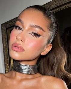 Glam Makeup Cat Eye, Make Para Show, Editorial Makeup Trends 2023, 2024 Glam Makeup, Brown Editorial Makeup, Flawless Makeup Tutorial, Maquillage On Fleek, Mekap Mata, Birthday Makeup