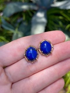 Total Weight: 4.8 grams Length: 15.1mm Width: 13mm Lapis: 11.6x9.7mm Condition: In great condition showing little wear with no damage. All gold has been thoroughly checked with an Olympus XRF spectrometer. They are guaranteed 14k gold.  All our jewelry is properly washed and disinfected to ensure customers get clean items with every order.  Returns accepted but may be subjected to a restock fee.  Please message with any questions:) Blue Oval 14k Gold Earrings, Blue Cabochon Earrings For Formal Occasions, Oval Blue 14k Gold Earrings, Blue Gemstone Earrings In 14k Gold, Blue Lapis Lazuli Earrings For Formal Occasions, Formal Blue Lapis Lazuli Earrings, 14k Gold Sapphire Jewelry With Matching Earrings, Elegant Lapis Lazuli Oval Cabochon Jewelry, Elegant Oval Cabochon Lapis Lazuli Jewelry