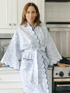 Elegant Cotton Sleepwear, Elegant Cotton Sleepwear For Relaxation, Spring Loungewear Robe Relaxed Fit, Relaxed Fit Robe For Home Use In Spring, Cotton Kimono For Lounging, Cotton Kimono For Spring Lounging, Spring Cotton Kimono For Lounging, Cotton Robe With Relaxed Fit For Lounging, Cotton Robe For Lounging With Relaxed Fit