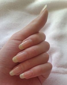 Medium Natural Nails, Nail Manifestation, Long Nail Beds, Long Fingernails, Pretty Hands