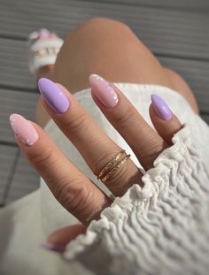 Nail Art Lilla, Lilac Nails Design, Purple And Pink Nails, Purple And Silver Nails, Light Purple Nails, Purple Glitter Nails, Purple Nail Art, Lilac Nails, Ongles Nails