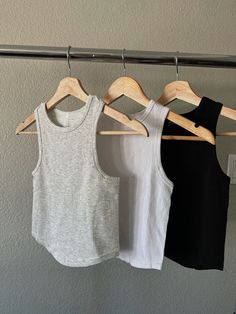 Racer tank Very stretchy Seamless True to size Material:Viscose/nylon/spandex Model wearing size S/M Spandex, How To Wear, White, Black