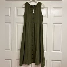 Nwt. Size Medium Cotton Button Down Dress. 45” Length From Top Of Shoulder. Dress Has Pockets. Madewell Dresses, Button Down Dress, Cotton Dresses, Madewell, Midi Dress, Womens Dresses, Green, Women Shopping, Color