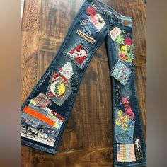 I Have Embellished Levis Jeans With Patches, Unique Handmade Patches(100% Cotton), Lots Of Embroidery/ Machine Stitching, And Sequin/Beads. Lots Of Hours Put Into These One Of A Kind Pair Of Levis-San Francisco. I Have Attached A Picture From Levis Website Of The Jean. 98% Cotton 2% Elastane. Size Is 27 With A 32 Inch Inseam Distressed Rip Only On Back Hem Of Each Leg. Handmade Patches, Jeans With Patches, Upcycled Jackets, Clothing Making, Patched Denim Jeans, Reworked Denim, Machine Stitching, Handmade Patch, Denim Purse